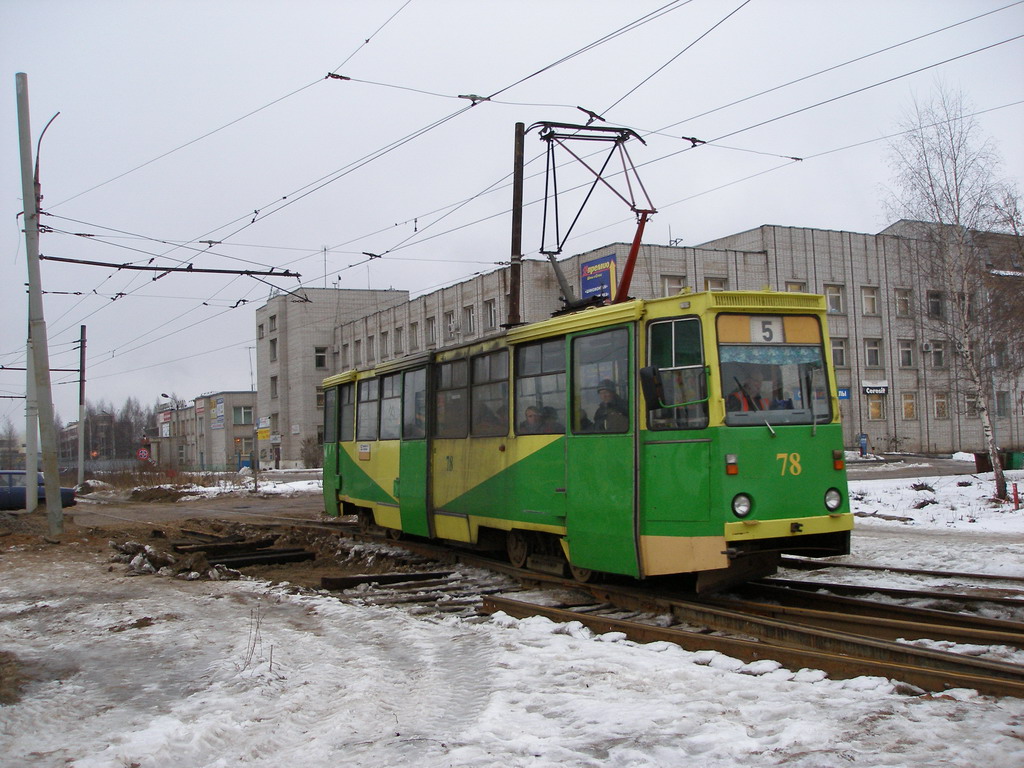 Yaroslavl, 71-605 (KTM-5M3) nr. 78; Yaroslavl — Track repair works