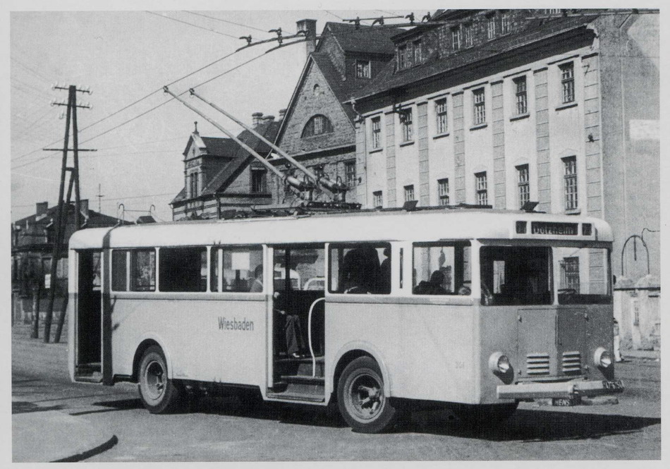 Wiesbaden, Henschel/Kässbohrer/SSW N°. 201; Wiesbaden — Old photos