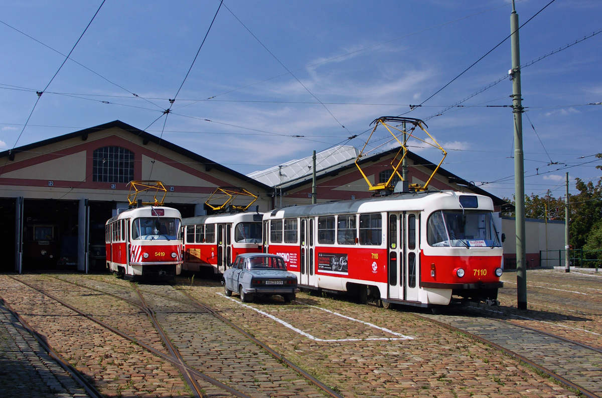 Прага, Tatra T3SUCS № 7110; Прага, Tatra T3M № 5419; Прага — Трамвайные депо