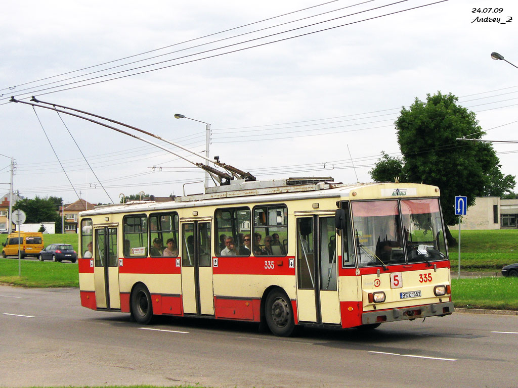 Каунас, Škoda 14Tr01 № 335