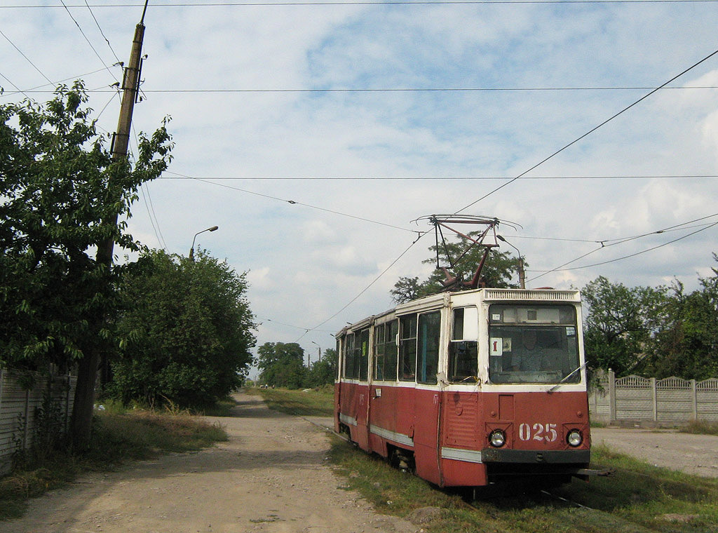 Jenakijevė, 71-605 (KTM-5M3) nr. 025