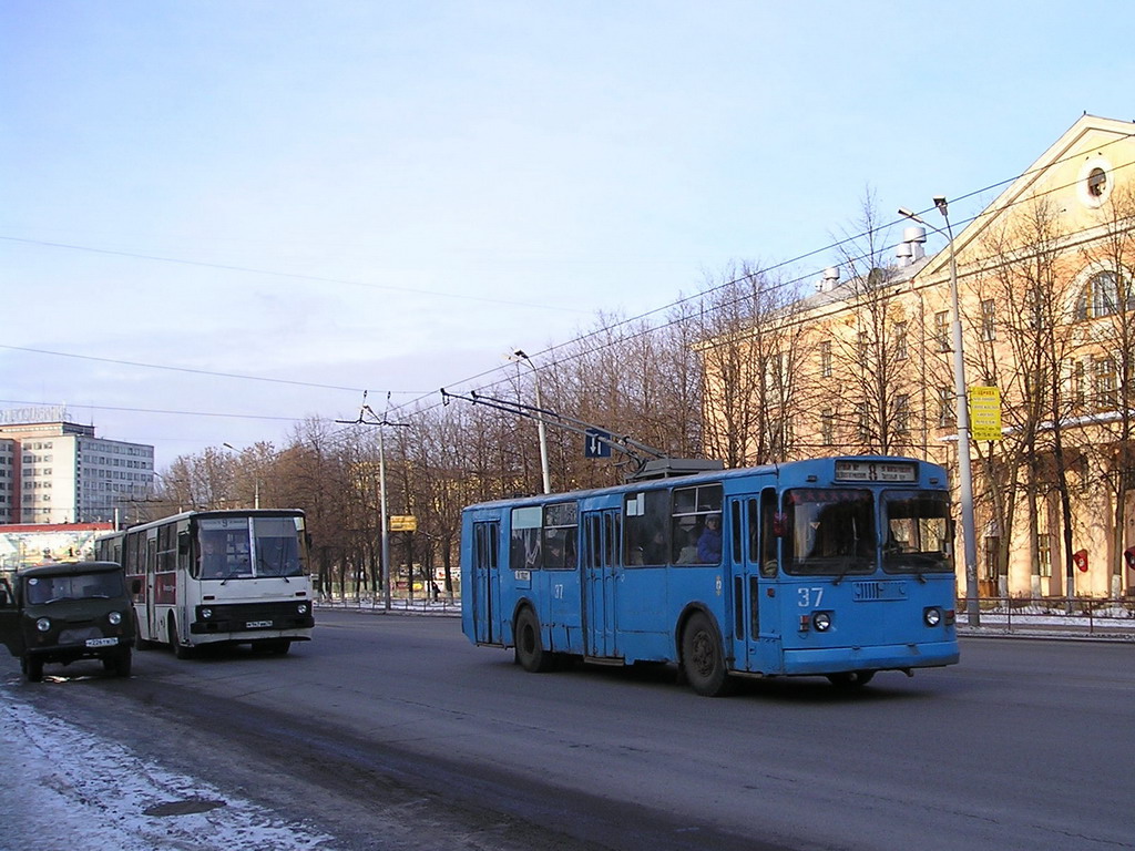 Yaroslavl, ZiU-682G [G00] č. 37