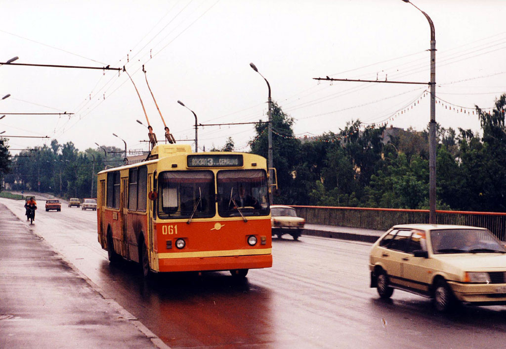 Oryol, ZiU-682V č. 061; Oryol — Historical photos [1946-1991]