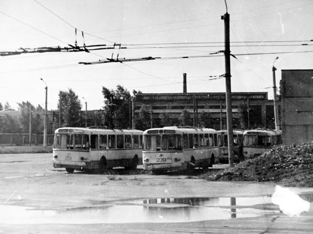 Kirov, ZiU-5D č. 251; Kirov, ZiU-5D č. 239; Kirov — Old photos