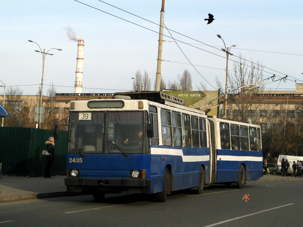 Kijów, YMZ T1 Nr 2435