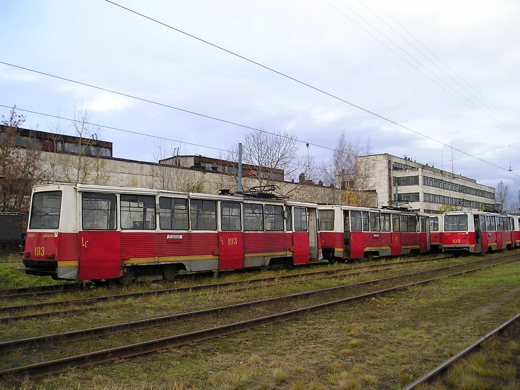 Yaroslavl, 71-605 (KTM-5M3) č. 193; Yaroslavl, 71-605 (KTM-5M3) č. 192