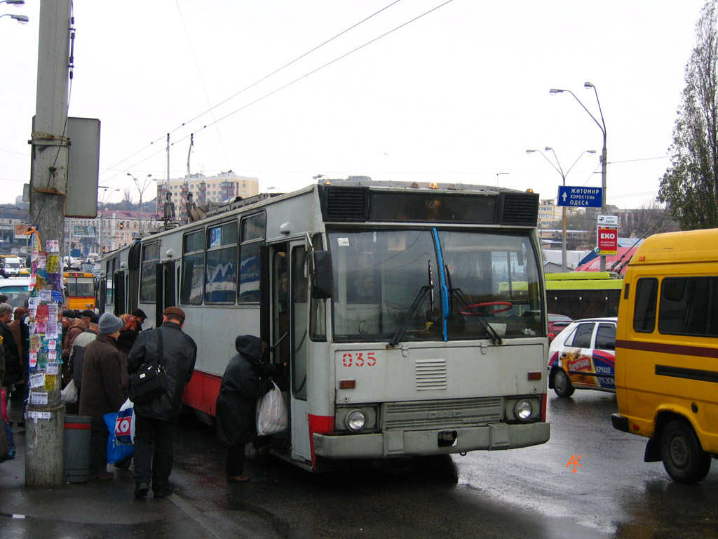 Киев, DAC-217E № 035