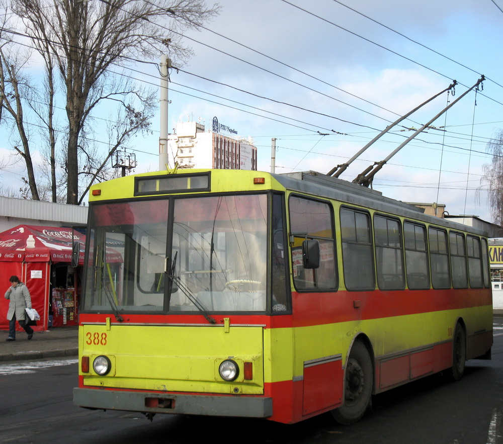 Киев, Škoda 14Tr02/6 № 388
