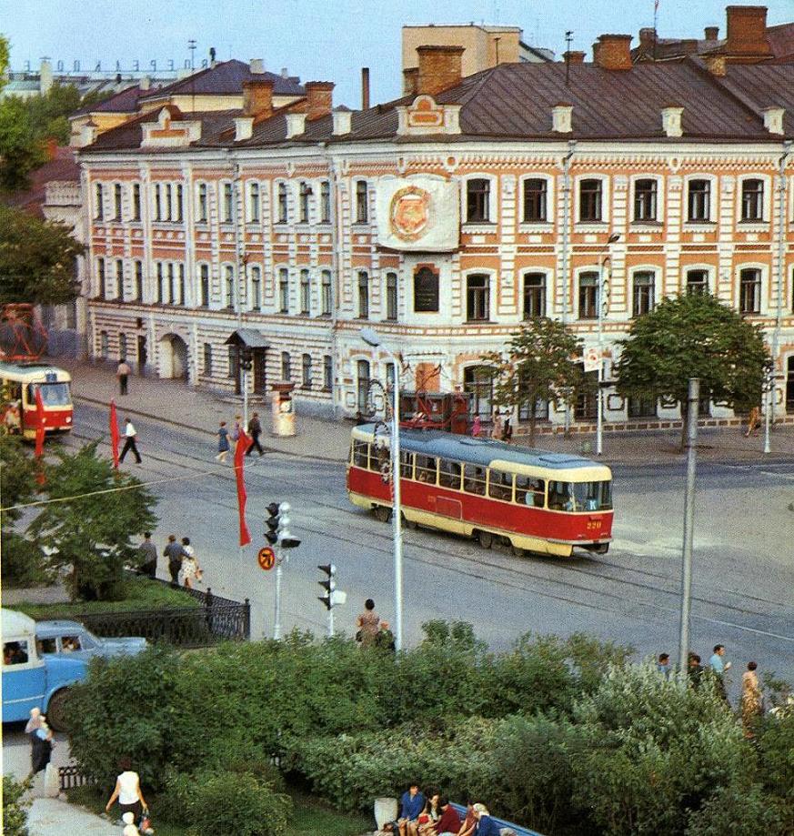 Uljanowsk, Tatra T3SU (2-door) Nr. 220; Uljanowsk — Historical photos