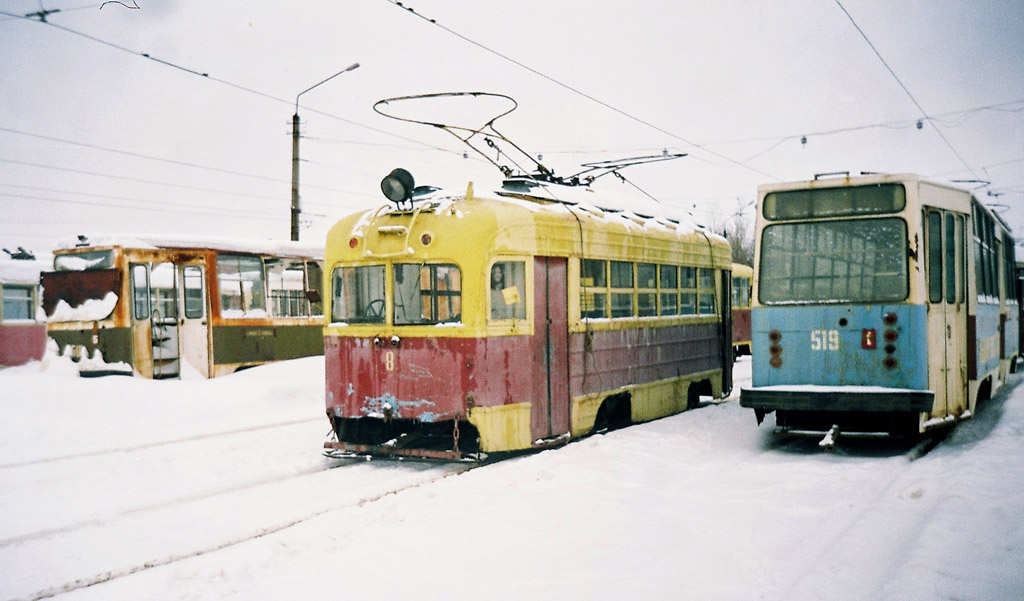 Archangelsk, KTM-1 č. 8; Archangelsk, 71-132 (LM-93) č. 519