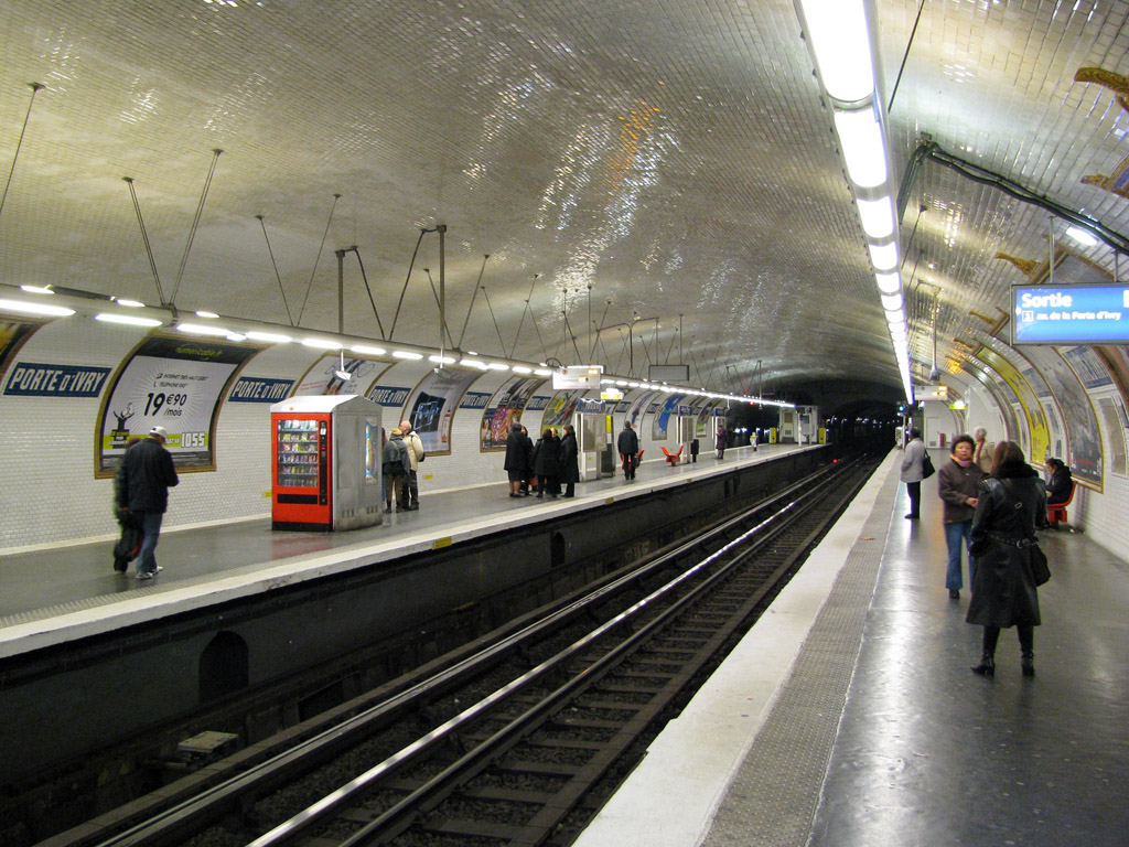 Париж -  Версаль -  Ивелин — Метрополитен — Линия 7