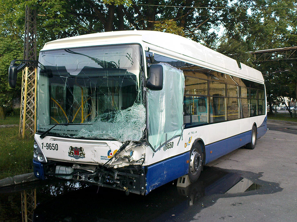 Рига, Škoda 24Tr Irisbus Citelis № 1-9650; Рига — Происшествия