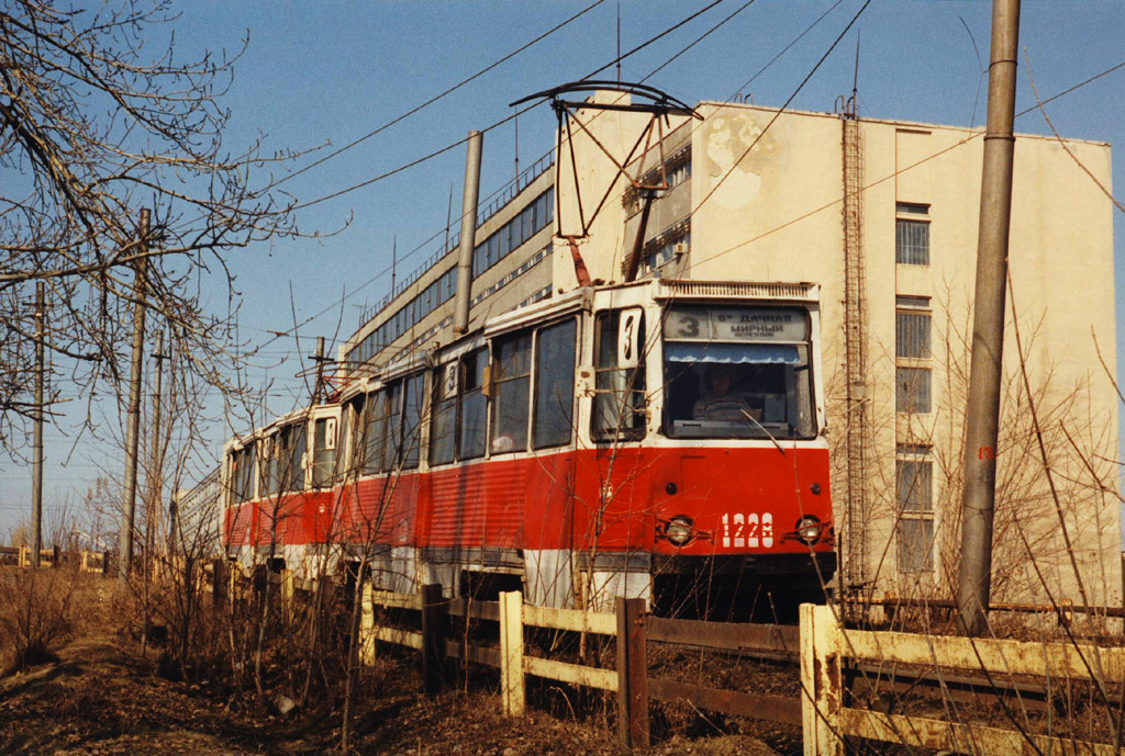 Саратов, 71-605 (КТМ-5М3) № 1228