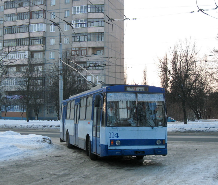 Ровно, Škoda 14Tr89/6 № 114