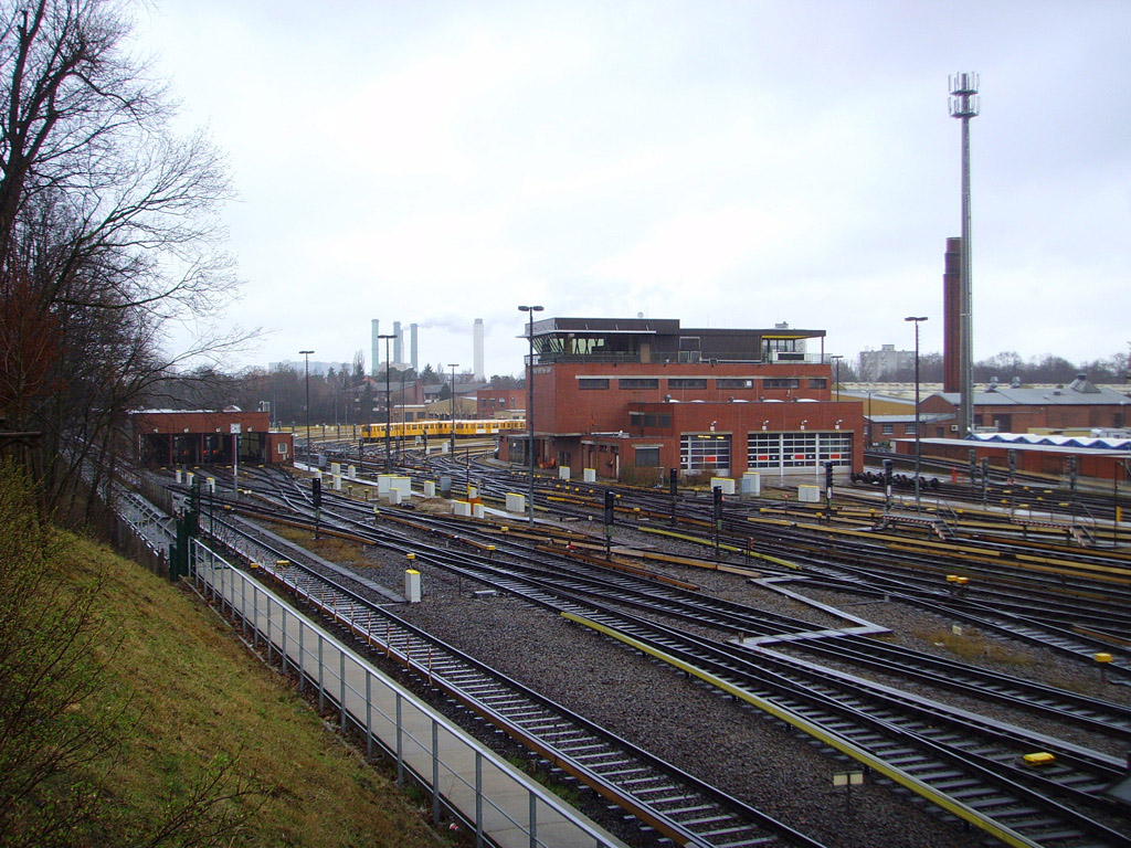 Berliin — U-Bahn — line U2; Berliin — U-Bahn — Depot and yards