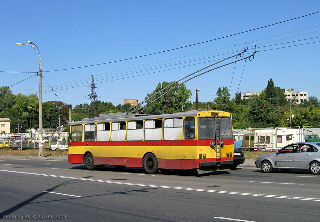 Kijevas, Škoda 14Tr02/6 nr. 182
