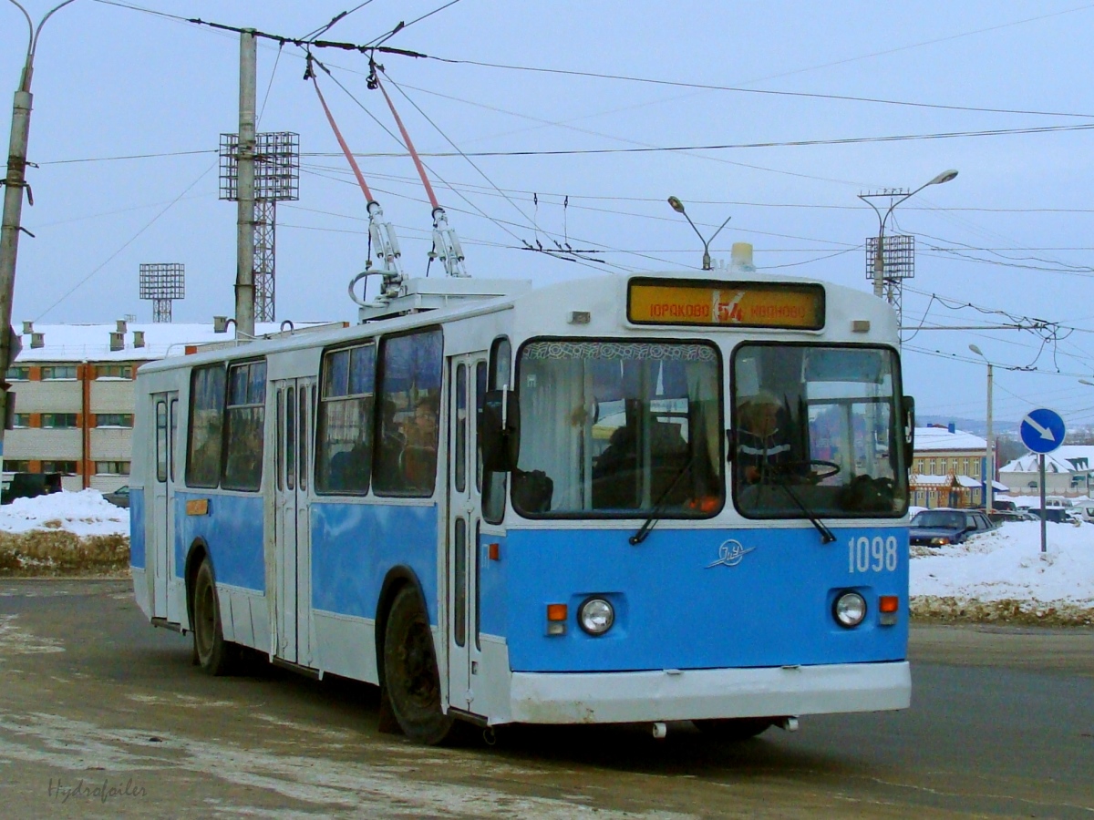 Новочебоксарск, ЗиУ-682 (УРТТЗ) № 1098