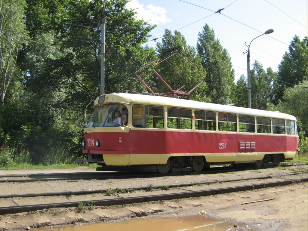 Izsevszk, Tatra T3SU — 2214