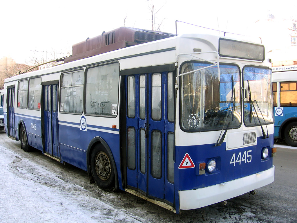 Moscow, ZiU-682GM1 (with double first door) # 4445