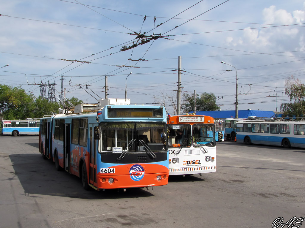 Volgograd, Trolza-62052.02 [62052V] # 4604; Volgograd, ZiU-620501 # 4580; Volgograd — Trolleybus lines: [1&4] Central network