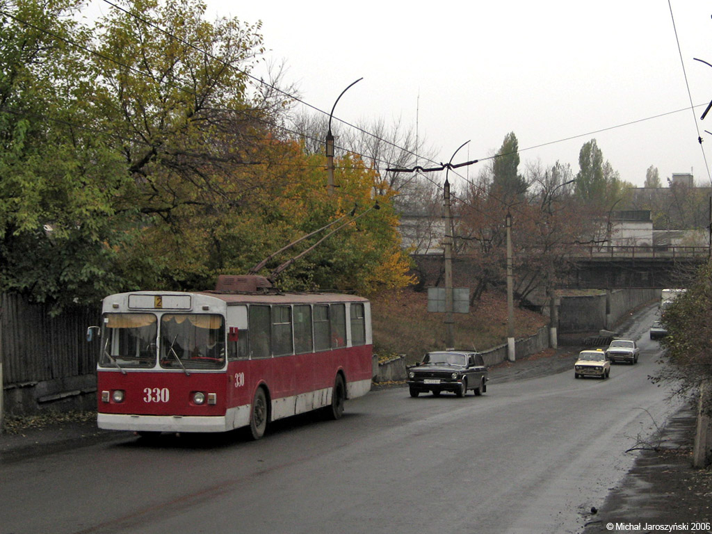 Alchevsk, ZiU-682V-012 [V0A] № 330; Alchevsk — Trolleybus line “Alchevsk — Perevalsk” (1960–2008)