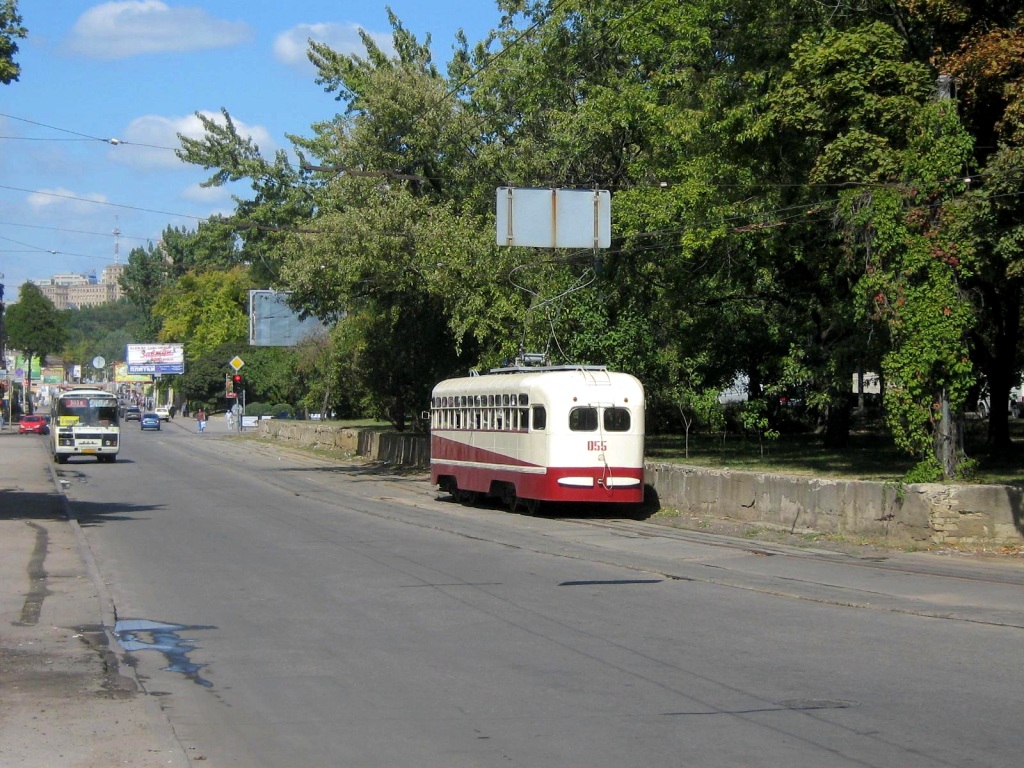 Харков, МТВ-82 № 055