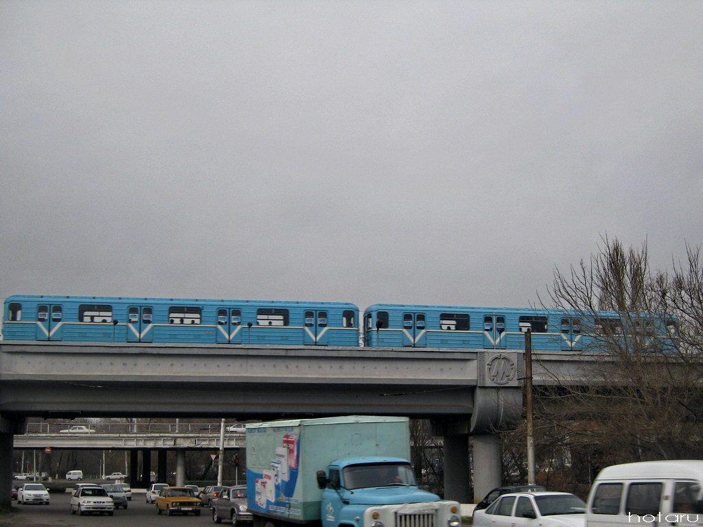 Ташкент — Метрополитен — Подвижной состав