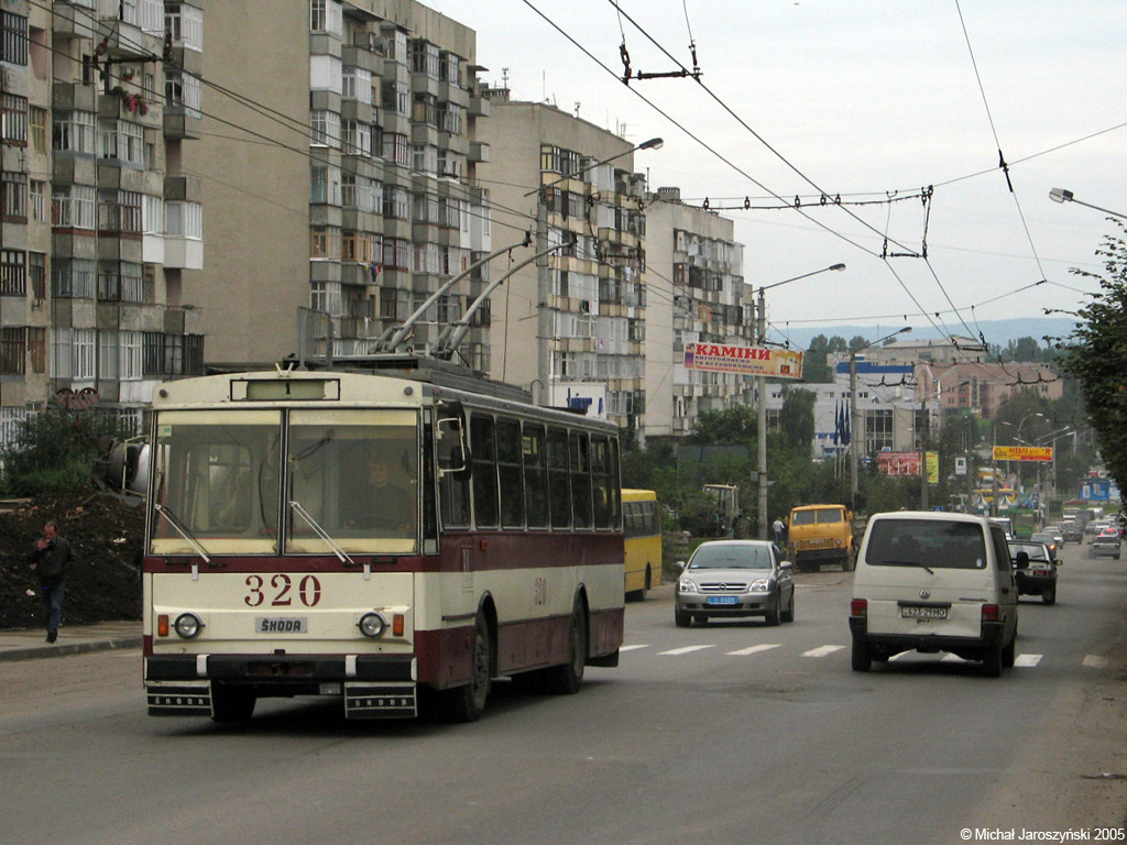 Chernivtsi, Škoda 14Tr02/6 № 320