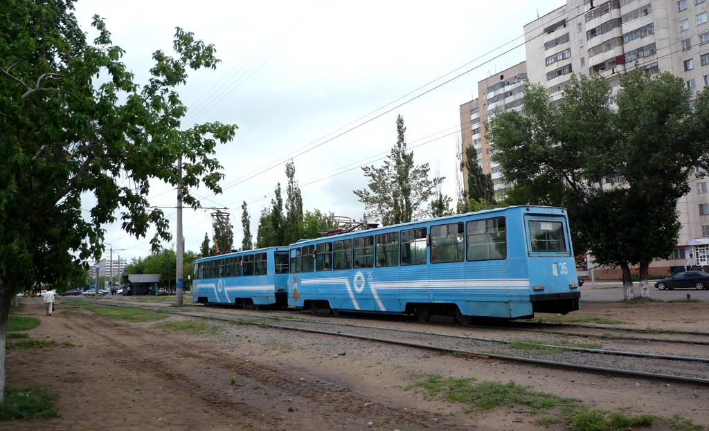 Pavlodar, 71-605 (KTM-5M3) č. 36; Pavlodar, 71-605 (KTM-5M3) č. 35