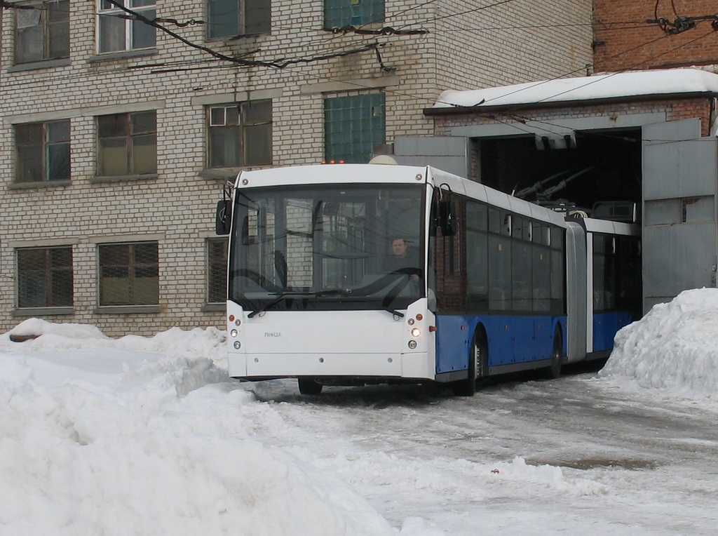 Москва, Тролза-6206.01 «Мегаполис» № 7624; Энгельс — Новые и опытные троллейбусы ЗАО "Тролза"