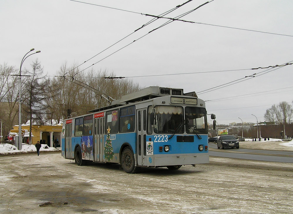 Троллейбус 682. Троллейбус ст 682г. Троллейбус ст 682г 4015. Троллейбус ст 682г Новосибирск. 2223 Фото.