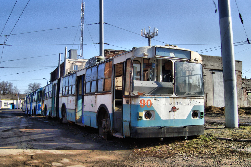 Taganrog, ZiU-683V01 nr. 90