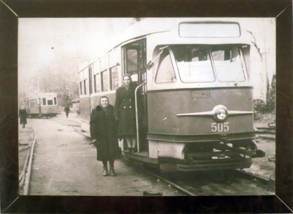 Самара, Tatra T2SU № 505; Самара — Городское трамвайное депо; Самара — Исторические фотографии — Трамвай и Троллейбус (1942-1991)