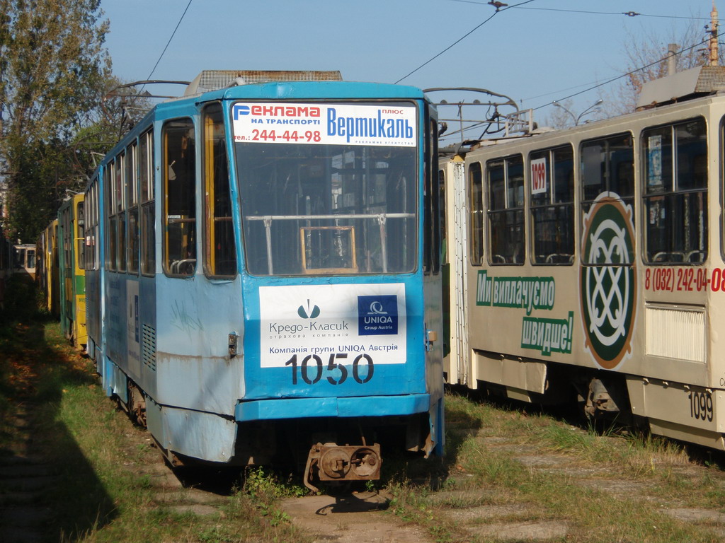 Львов, Tatra KT4SU № 1050; Львов, Tatra KT4SU № 1099