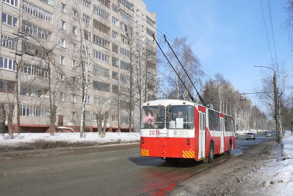 Ijevsk, ZiU-682V nr. 2075