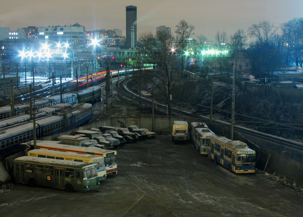 Moscou — Museum storage in the 4th bus garage; Moscou — Views from a height