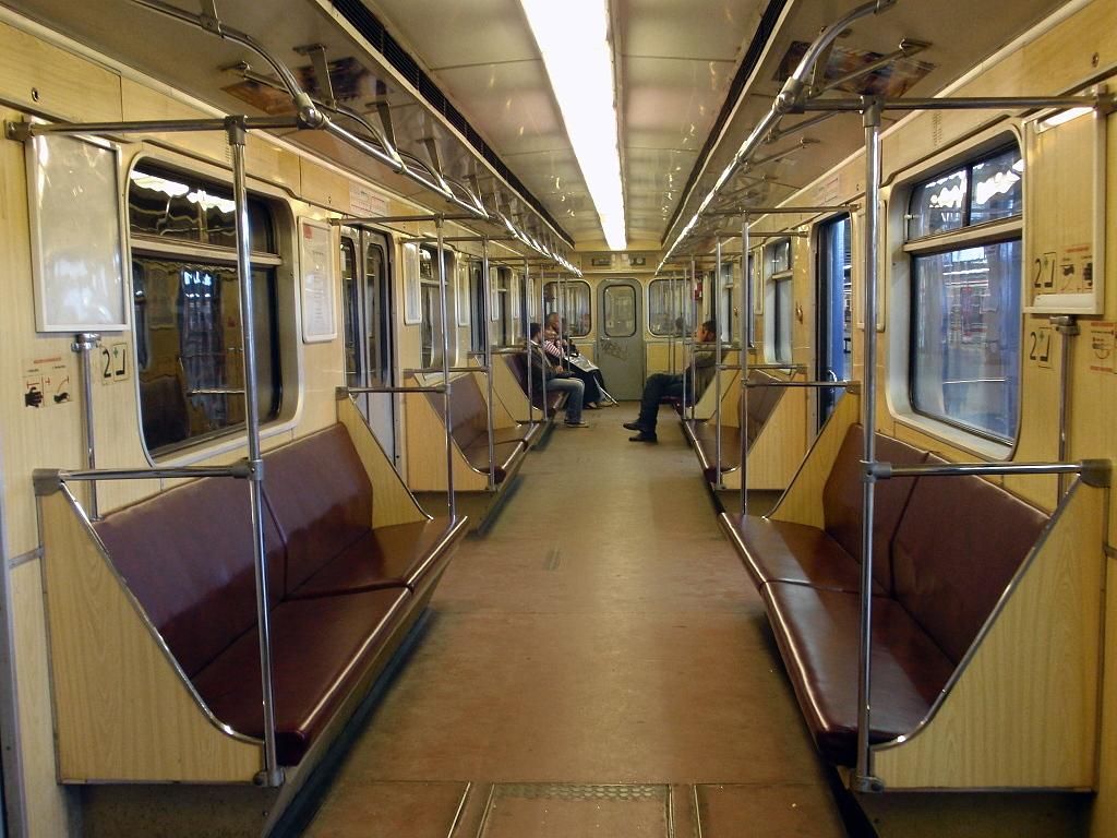 Praha — Metro: Rolling stock / Vehicles