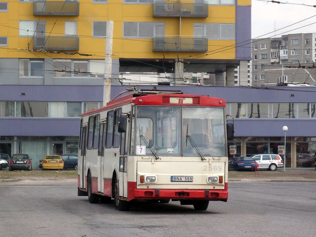 Вильнюс, Škoda 14Tr05 № 2569