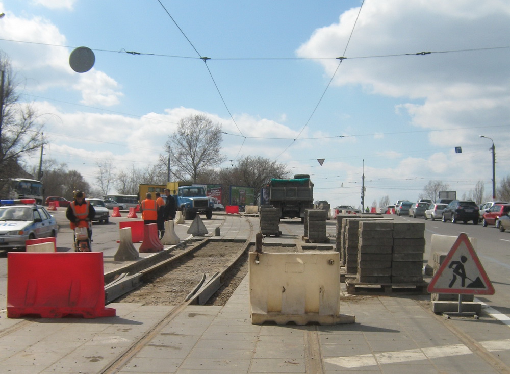 Nižní Novgorod — Construction tram collar around Kanavinskiy bridge