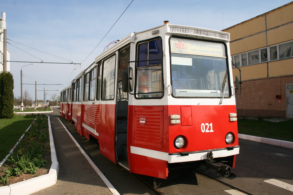 Mazyr, 71-605 (KTM-5M3) № 021
