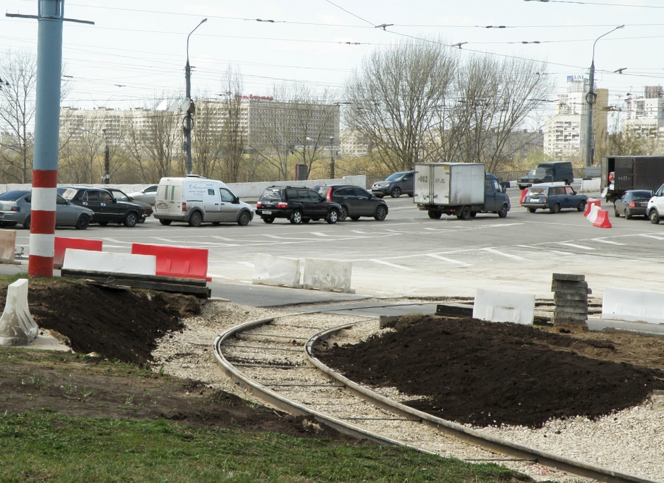 Nizhny Novgorod — Construction tram collar around Kanavinskiy bridge