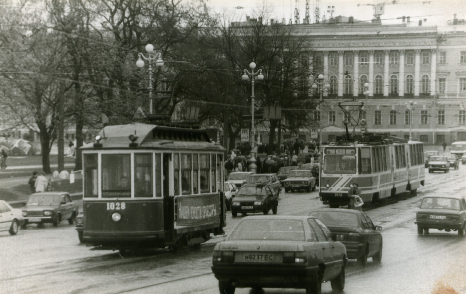 Saint-Petersburg, 2-axle motor car № 1028