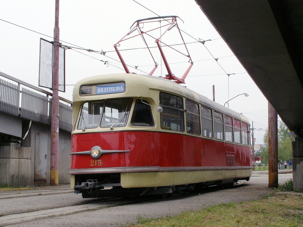Братислава, Tatra T2 № 215
