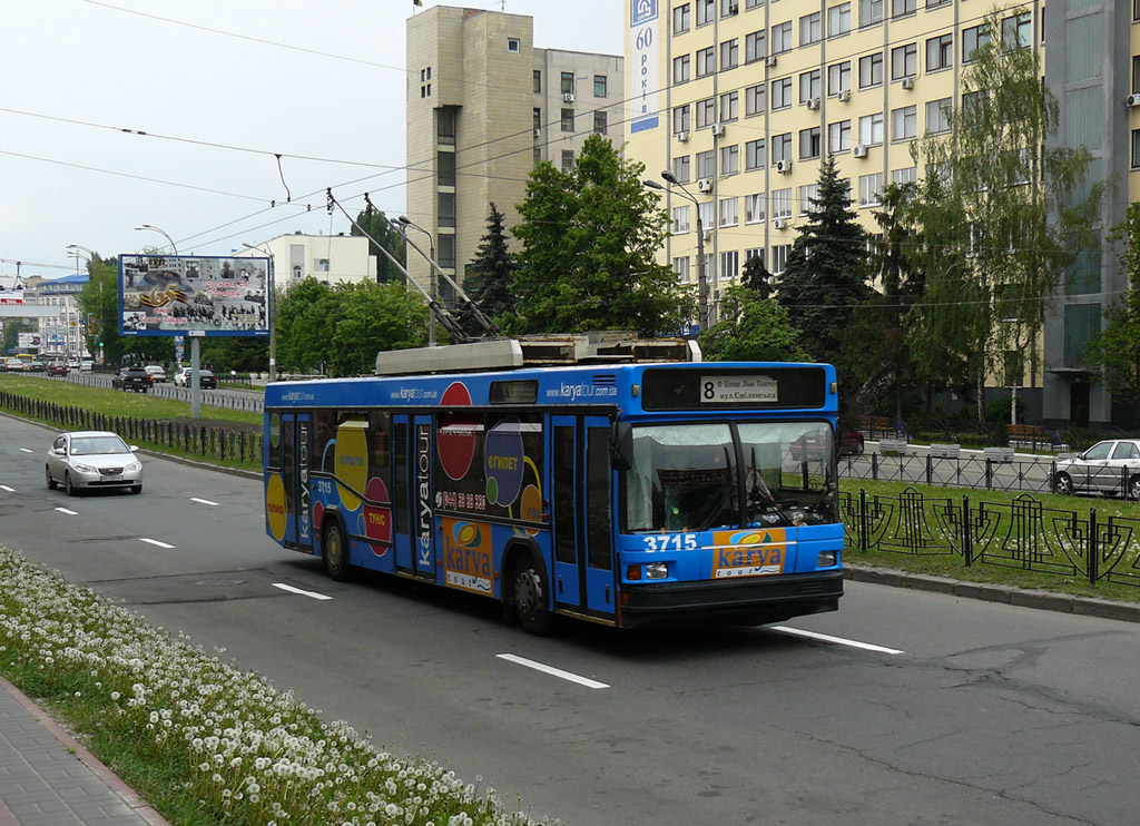 Киев, МАЗ-103Т № 3715
