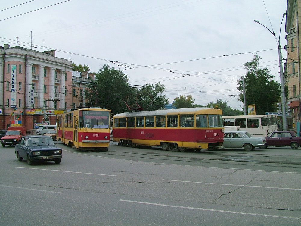 Barnaul, Tatra T3SU č. 1156; Barnaul, Tatra T6B5SU č. 1019