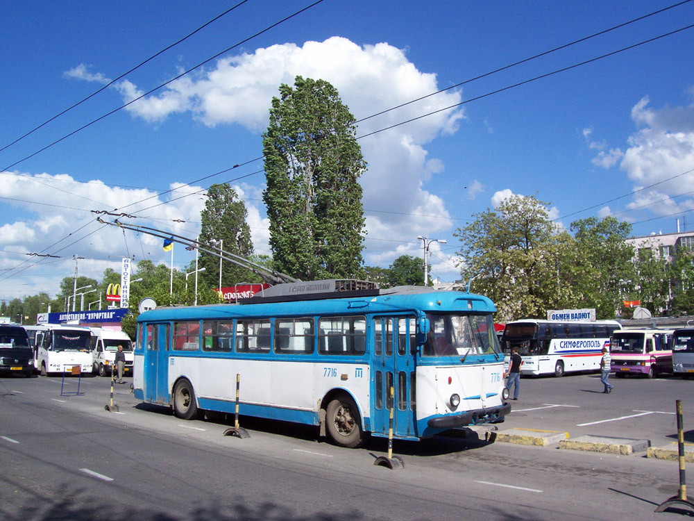 Trolleybus de Crimée, Škoda 9TrH27 N°. 7716