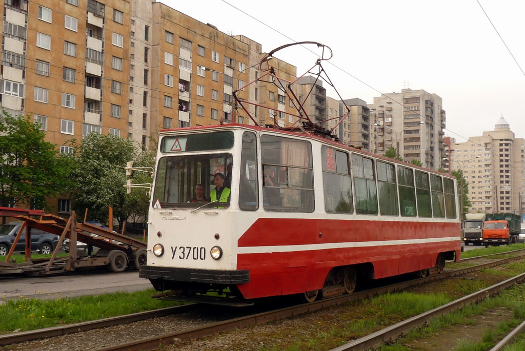 Санкт-Петербург, ЛМ-68М № 3700