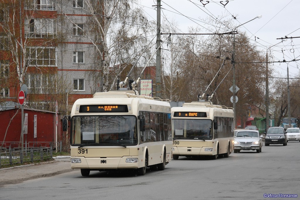 Томск, БКМ 321 № 391; Томск, БКМ 321 № 390