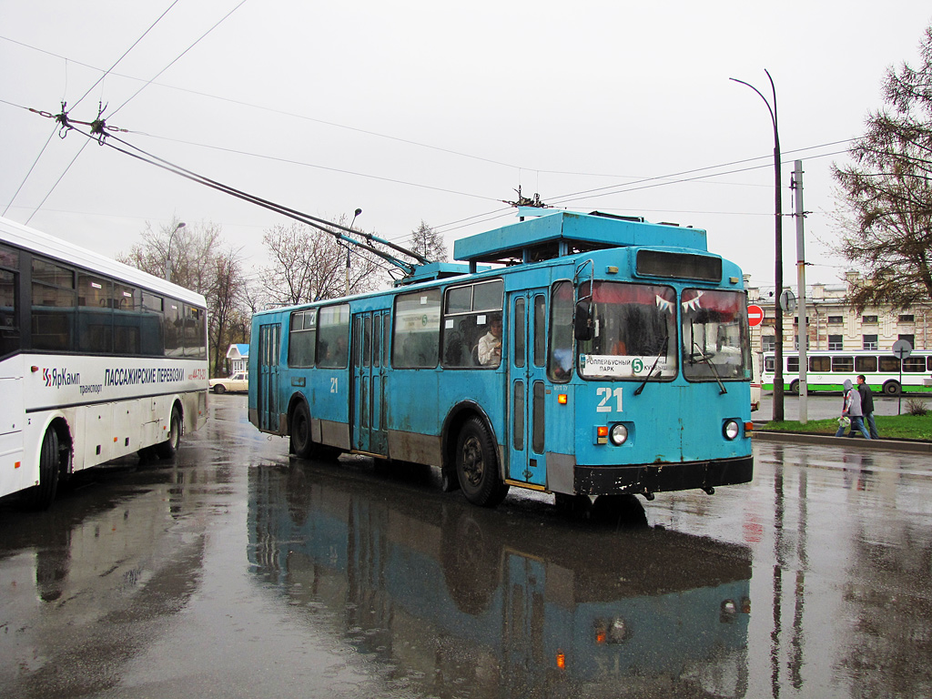 Rybinsk, ZiU-682G [G00] N°. 21