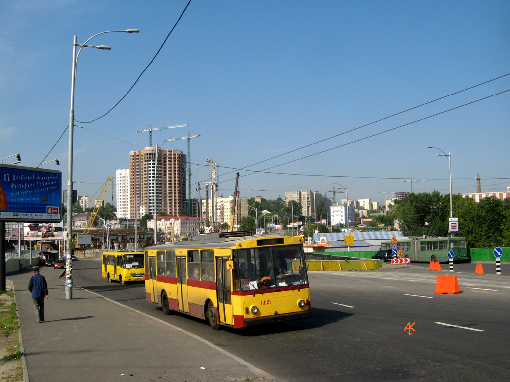Киев, Škoda 14Tr02 № 1009